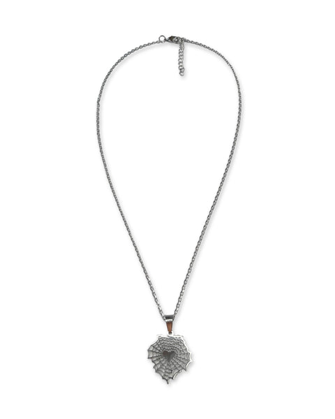 Load image into Gallery viewer, Heartweb Necklace