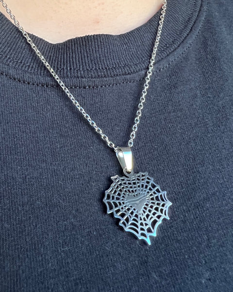 Load image into Gallery viewer, Heartweb Necklace
